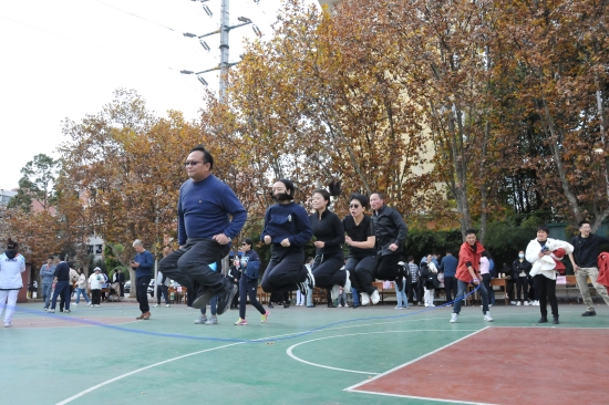 beat365官方网站第39届运动会教职工风采组图（二）